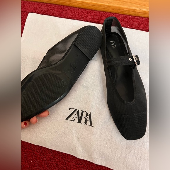 Flat Mesh Mary Jane’s - Picture 4 of 4